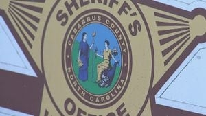 Bomb squad probes suspicious package near courthouse
