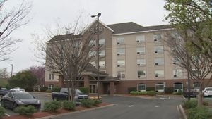 Huntersville hotels hit by series of vehicle thefts and break-ins