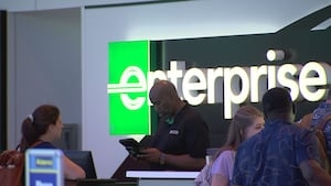 Fired airport worker accused of returning to Charlotte Douglas with a gun, making threats