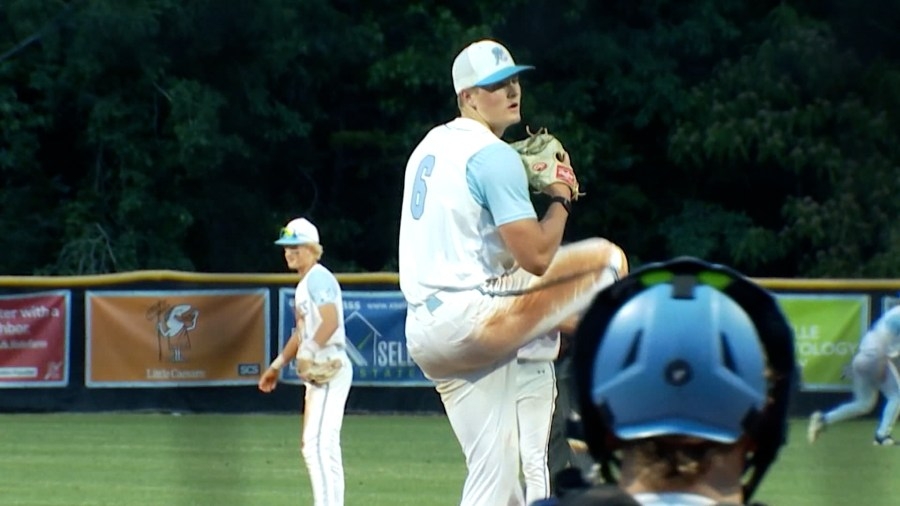 High School Standouts: A pitcher's stellar effort, a team's tremendous triumph