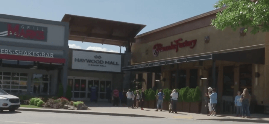 Juvenile arrested outside of Haywood Mall