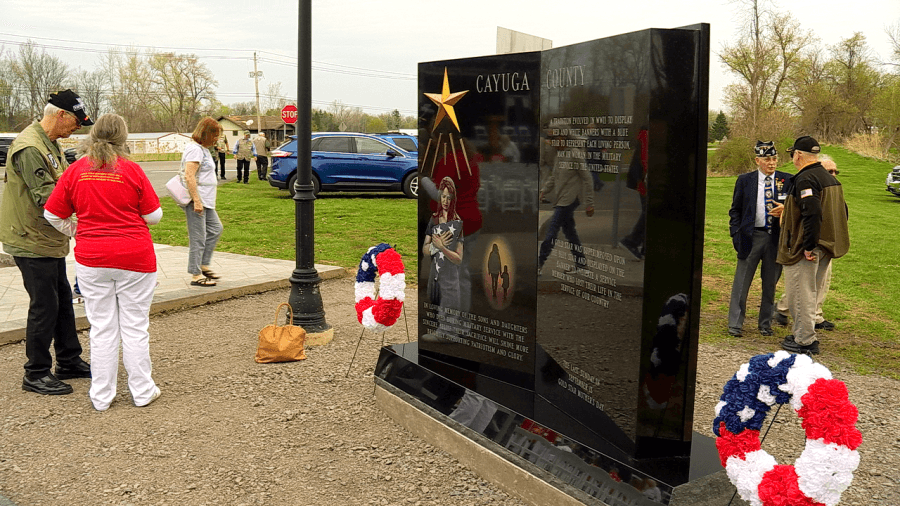 Gold Star Mothers memorial unveiled in Cayuga County