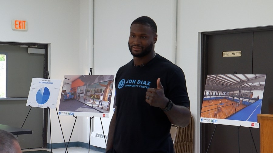 Latavius Murray announces new timeline for Jon Diaz Community Center opening, addresses multi-year delay
