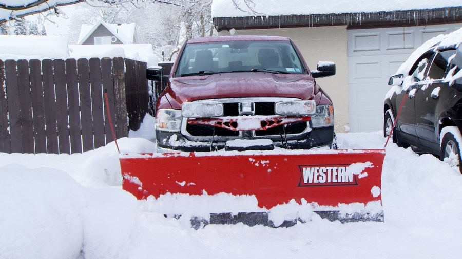 ‘This is a winter from the '80s': Syracuse plow driver helping community during rough winter