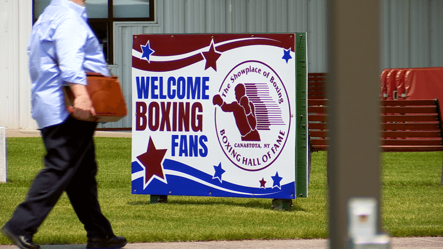 Boxing fans head to Canastota for Hall of Fame Induction Weekend