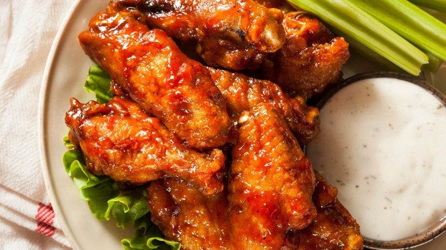 Super Bowl food prices: What's higher & what's cheaper?