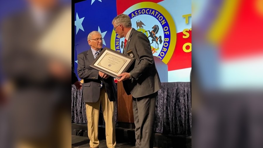 Hollidaysburg Mayor receives honor of ‘Mayor of the Year'
