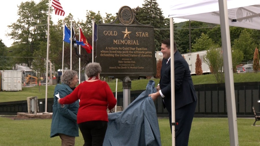 Gold Star families honored at VA Hospital Memorial Day Ceremony
