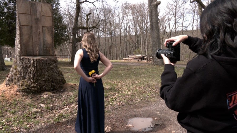 Photographer captures testimonies, stories with free photoshoots