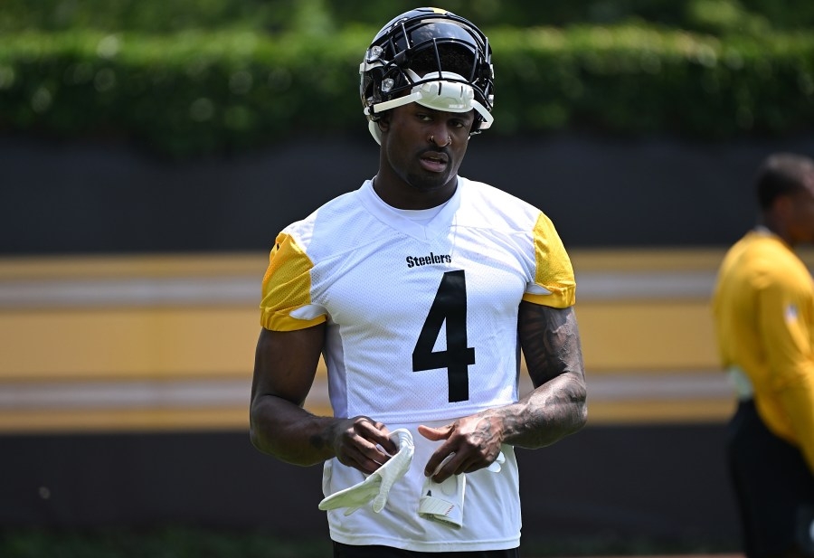Metcalf, Rodgers building rapport at minicamp