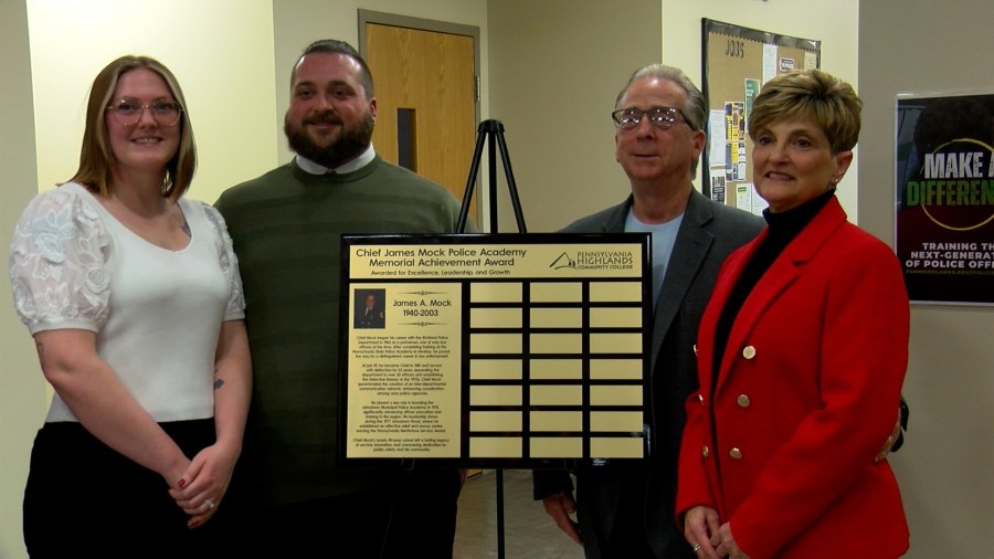 Late Johnstown police chief memorialized by police academy award; scholarship