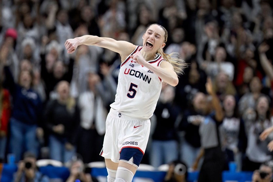 UConn to take on South Carolina for National Title