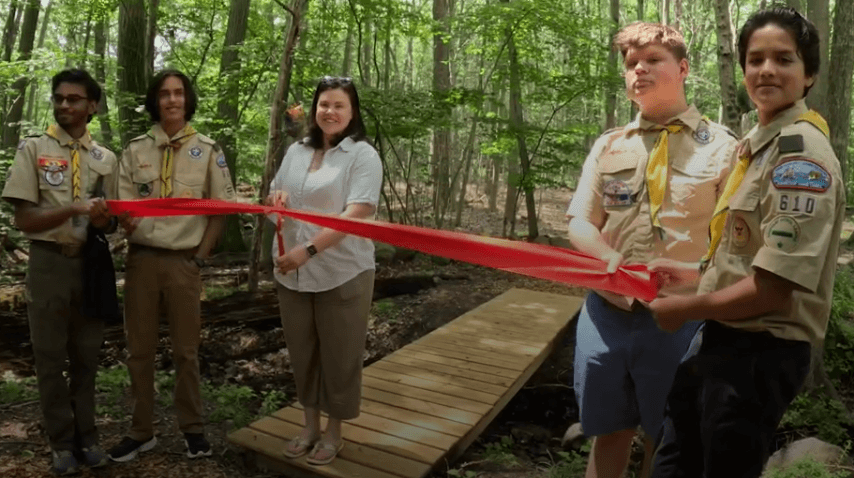 Hamden high schooler completes Eagle Scout project, helps local animal shelter