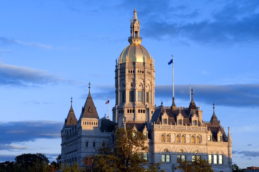 Agreement between Connecticut and the Trump administration aims to speed up infrastructure projects