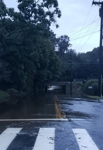 Cross Lane in Old Lyme flooded