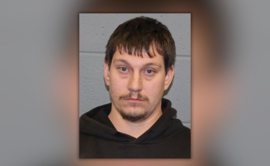 Waterbury man arrested for allegedly attempting to lure child into SUV