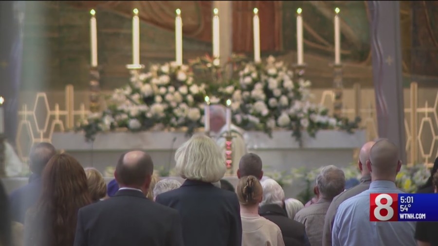 ‘Constant comeback to Christ:' Parishioners in Hartford remember Pope Francis