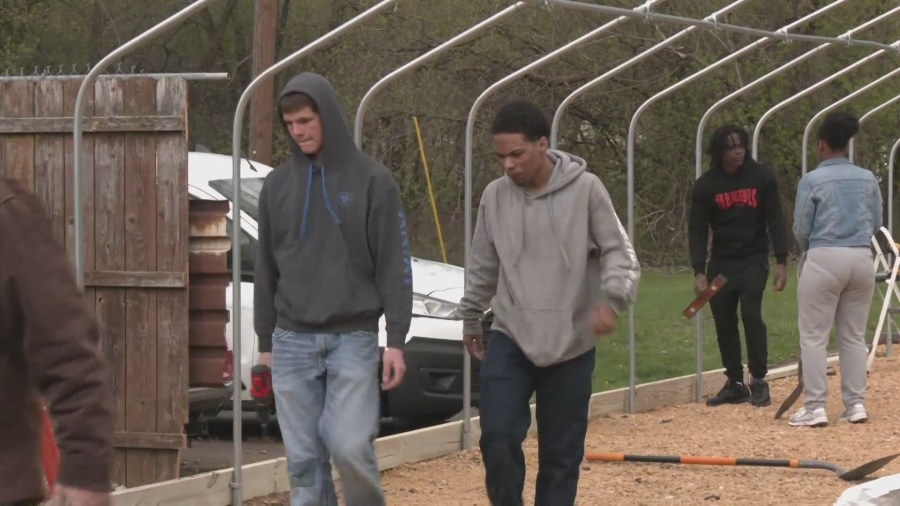 Auburn High students build greenhouse for Earth Day, gain real-world skills