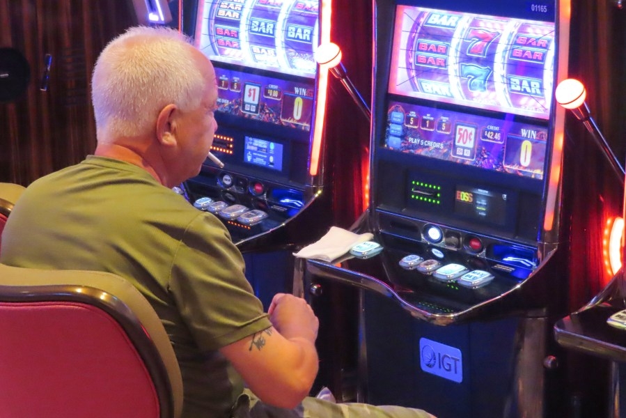 Judge halts Rockford's efforts to limit video gaming terminals