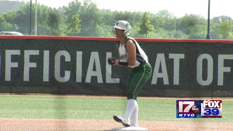 Carterville eclipses North Boone again at the IHSA state softball tournament