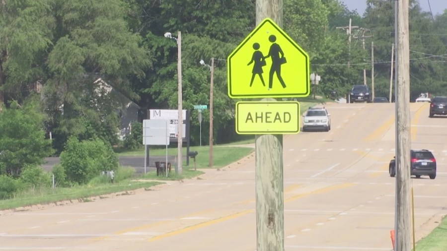 ‘Just leave it four lanes': Concern sets in as proposed narrowing of Auburn Street gets pushed to next year