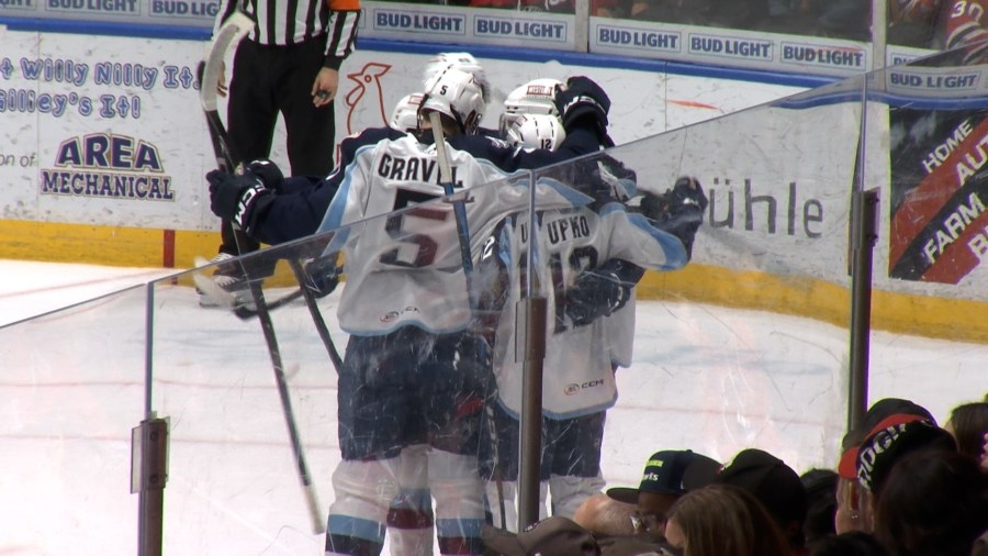 Milwaukee Admirals rise back up, force a game four against the Rockford IceHogs