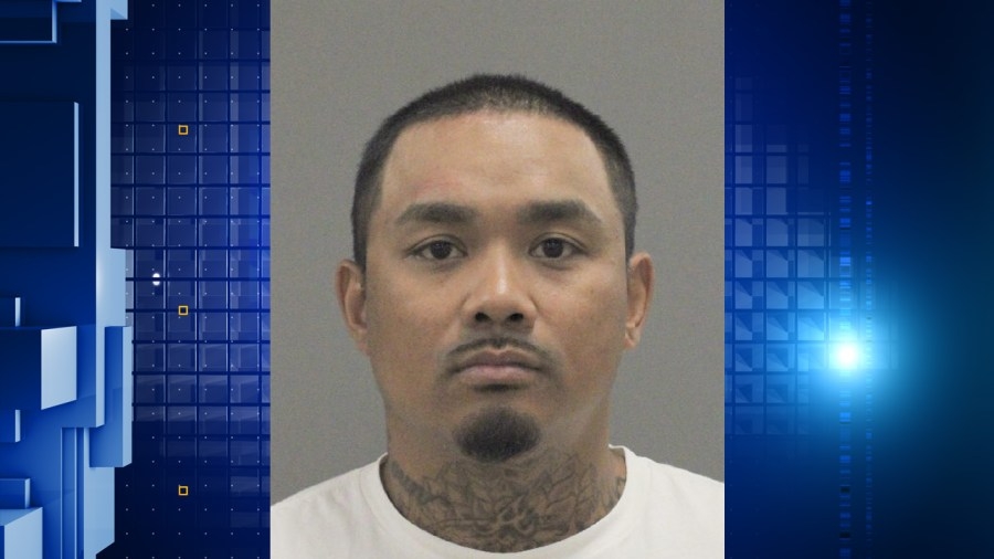 Police: K9 sniffs out cocaine; Rockford man in custody