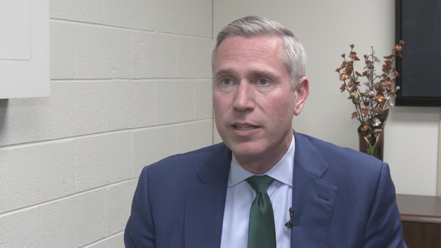 Illinois introduces state-backed student loans with competitive rates