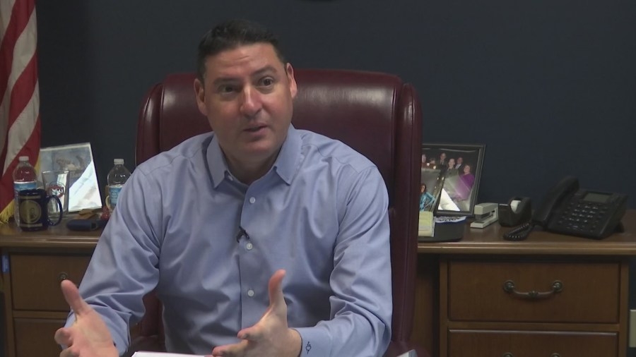 Cabello opposes bill allowing mental health defense for aggravated battery of an officer