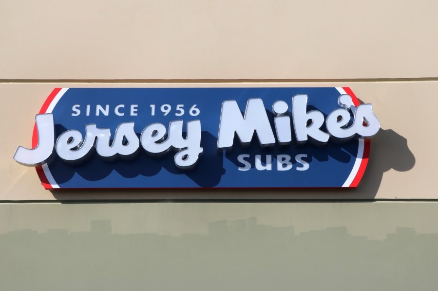Jersey Mike's opens new sub shop in Freeport