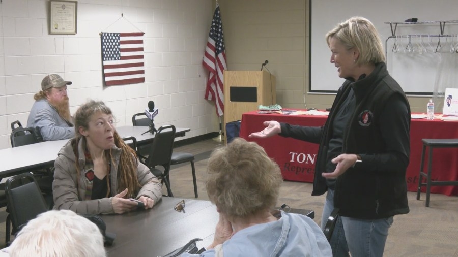 Rep. McCombie reintroduces bill to repeal Illinois pro-abortion laws, faces activists in Pecatonica