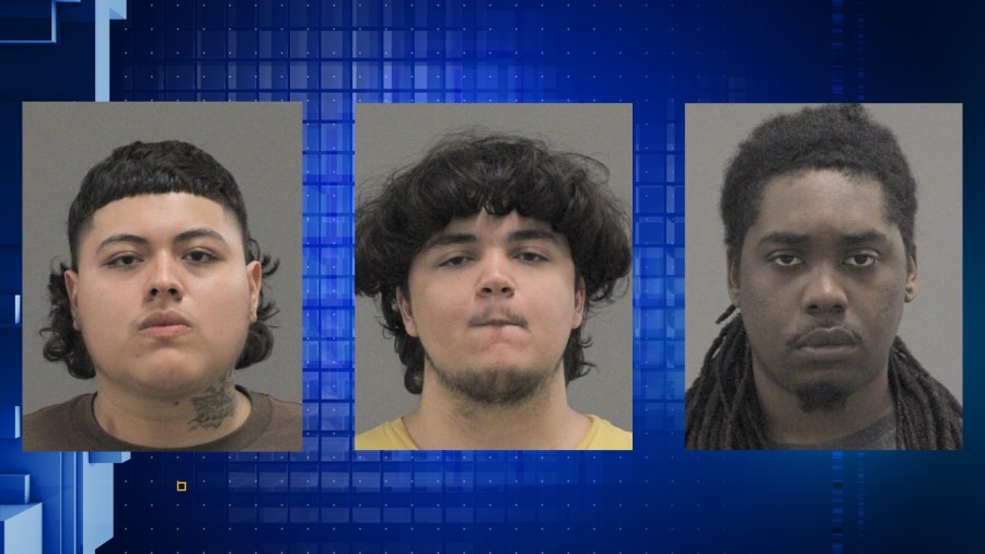 Man, 3 teens arrested on weapons charges during traffic stop in Rockford