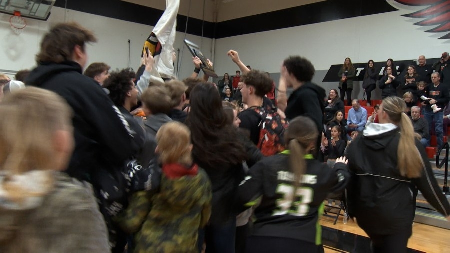 Strong third quarter lifts Stillman Valley past Winnebago for regional championship