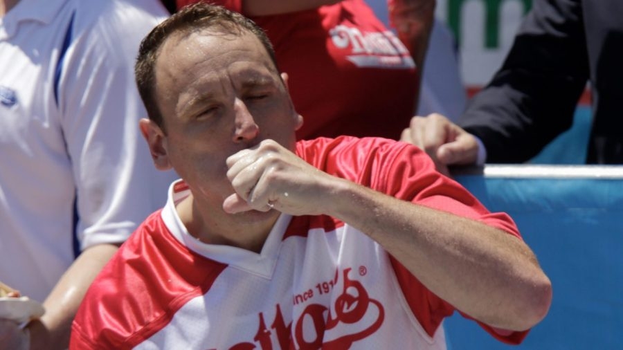 Joey Chestnut will attempt to break popcorn-eating record at local Rural King