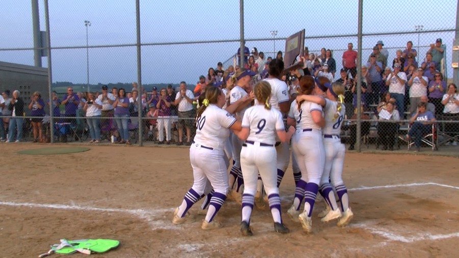 Clay City Softball captures second semi-state title