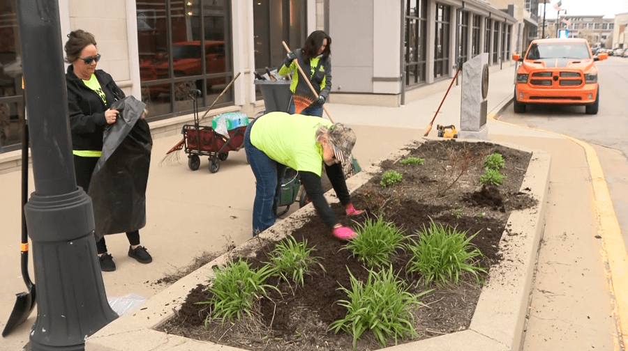 Volunteers help clean up Terre Haute