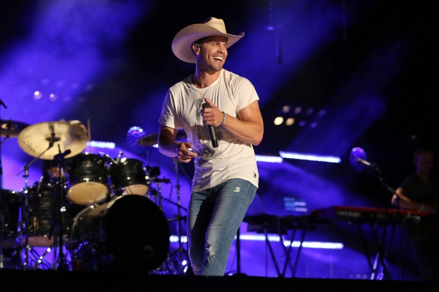 Dustin Lynch to perform at the Mill in Terre Haute