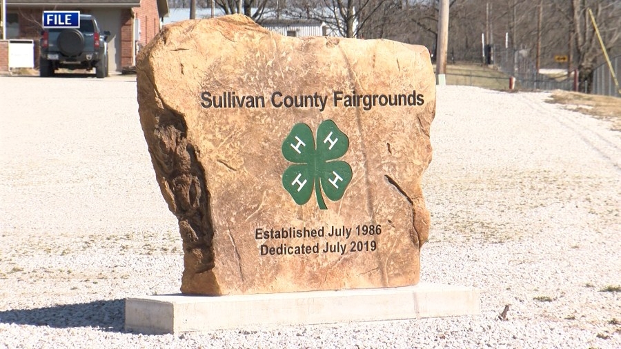 4-H members and officials discuss the options outside of animals and agriculture