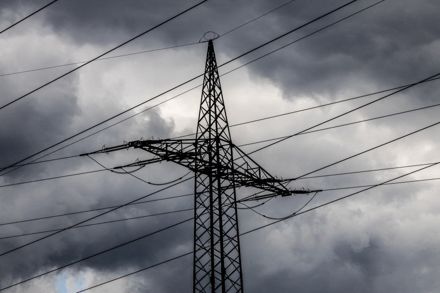Power outages in, near Baton Rouge due to severe weather