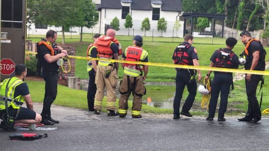 Vehicle found in water near Baton Rouge intersection, no injuries reported