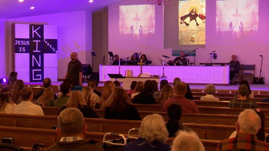 Monroe County church celebrates final service in building after split with United Methodist Church
