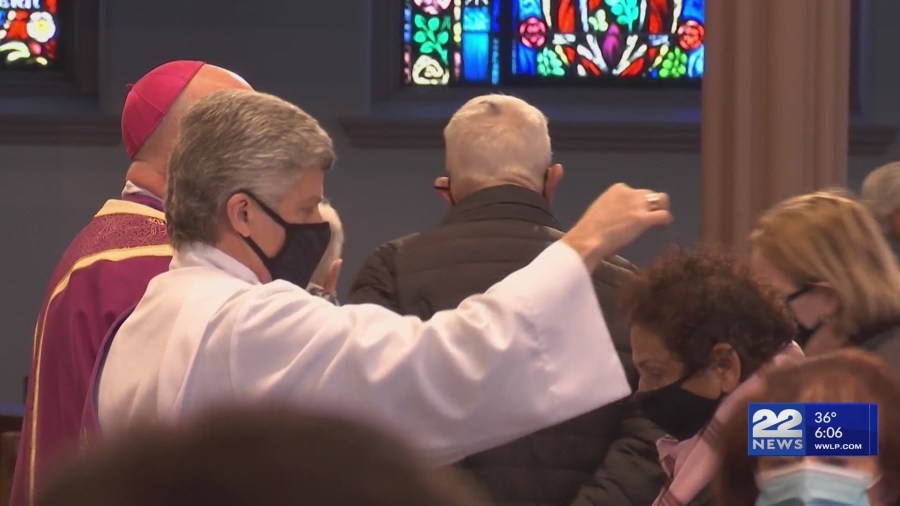 Longmeadow church offers ‘ashes to go' for busy Ash Wednesday