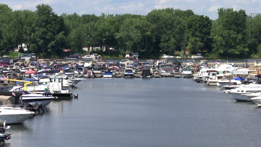 Cold water and high river levels pose risks for Memorial Day boating