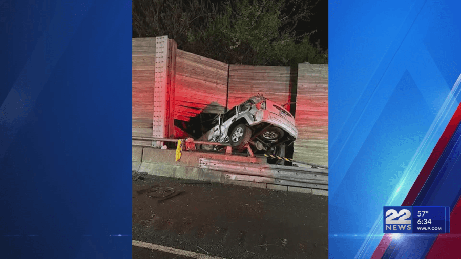 Driver crashed into wooden sound barrier on I-91 in Enfield