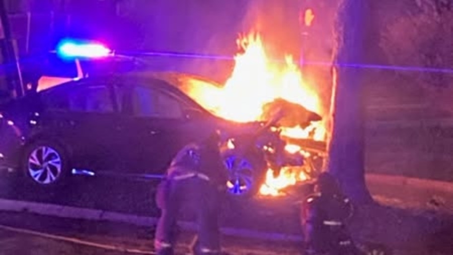 Holyoke firefighters put out vehicle fire on Route 141 intersection