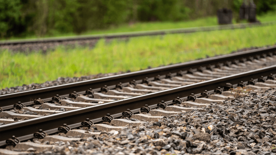 Man struck and killed by train in Pittsfield