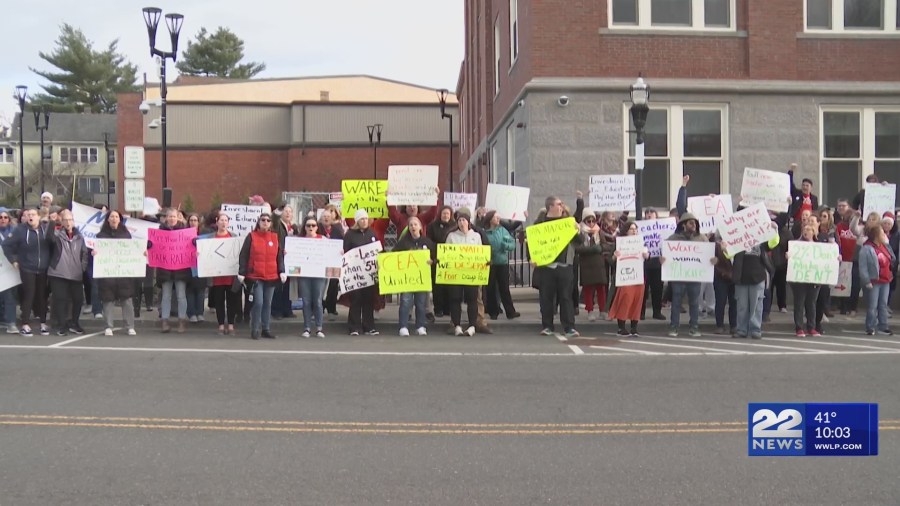 Local educators rally for fair wages as contract talks persist