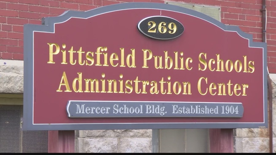 Should Pittsfield restructure middle school grades?