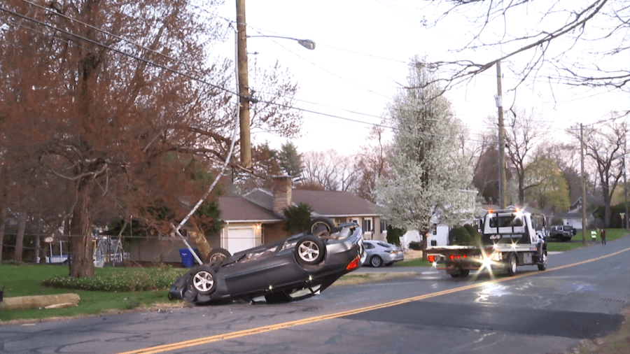 One injured in rollover crash on Dwight Road in Springfield