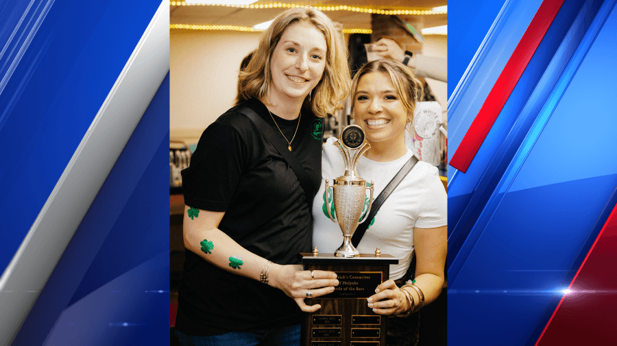 Who won Holyoke's Battle of the Bars?